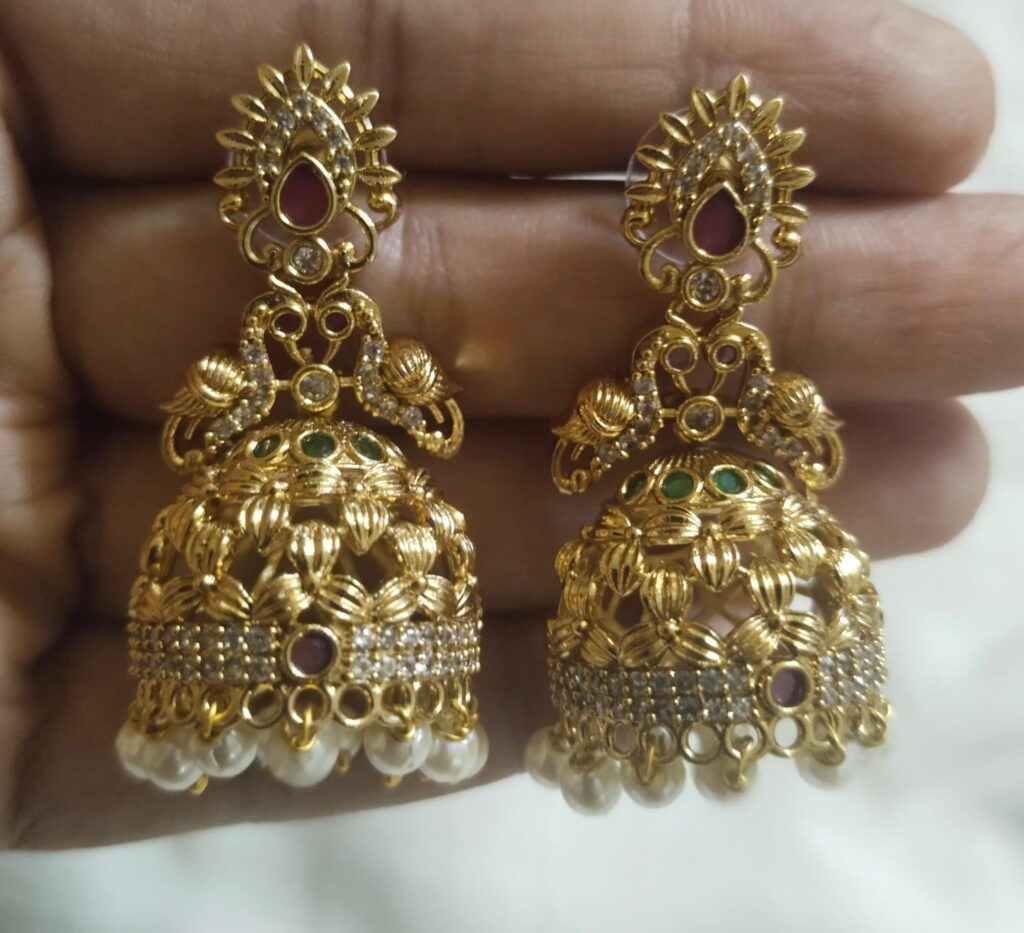 STONE EARRINGS