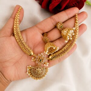necklece with earring